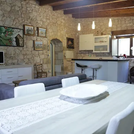 Deluxe Le Pajare Villa Acquarica