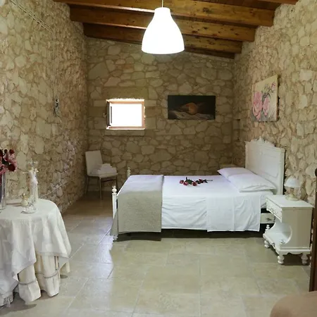 Deluxe Le Pajare Villa